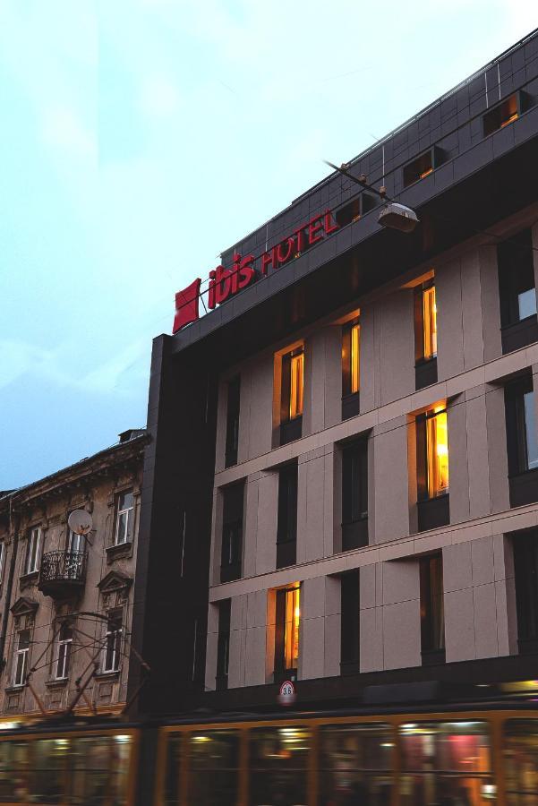 Ibis Lviv Center Hotel Exterior foto